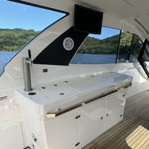 Solara 380 Bow Raider 16